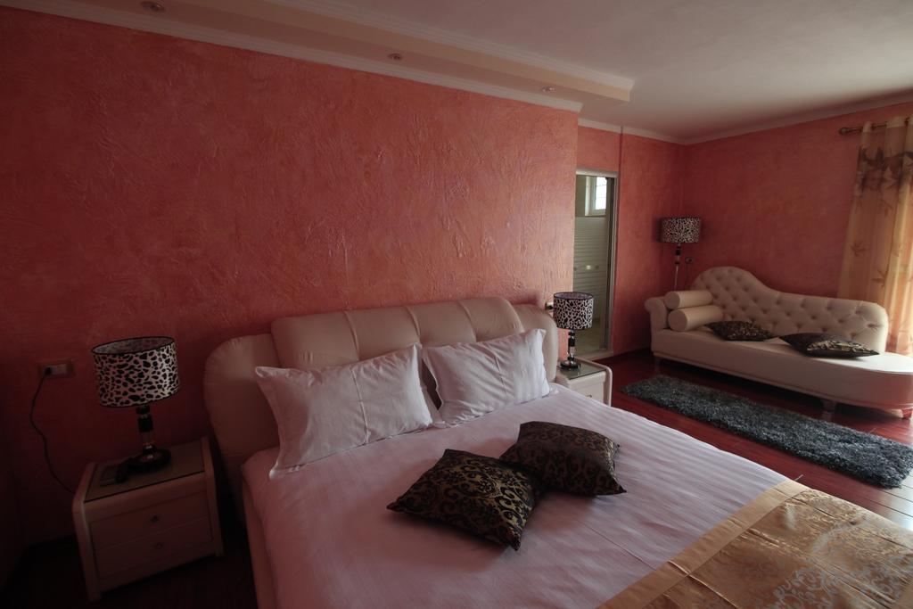 Hotel Carmen Shkodër 객실 사진