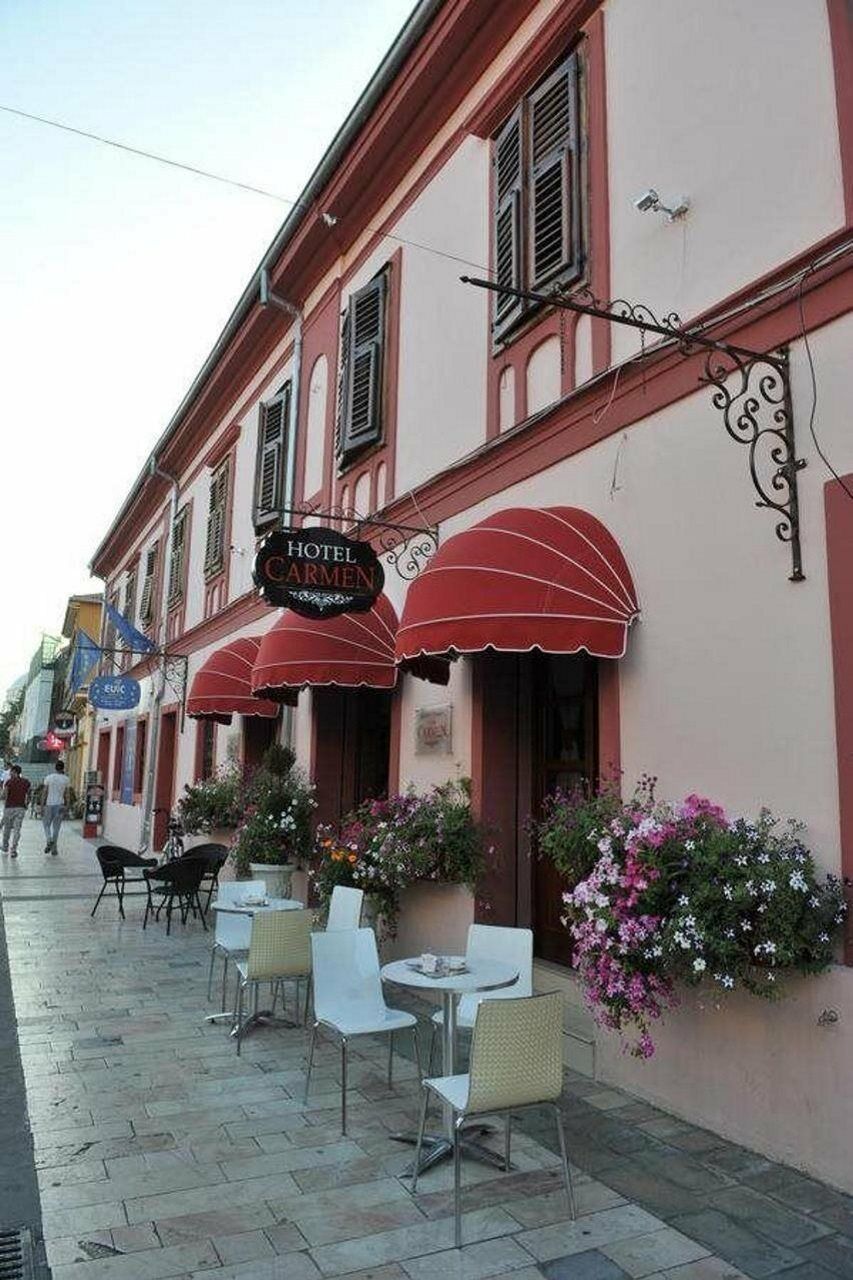 Hotel Carmen Shkodër 외부 사진